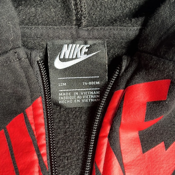 Nike zip up hoodie - Picture 2 of 2